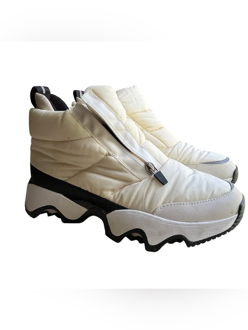Sorel Whitney II Short Luxe Waterproof Puffy Boots Women’s 9.5 Ivory